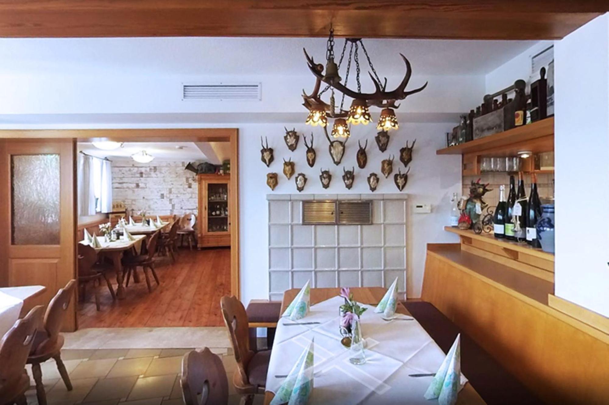 Gasthof Zum Schiff Obereisenheim Dış mekan fotoğraf