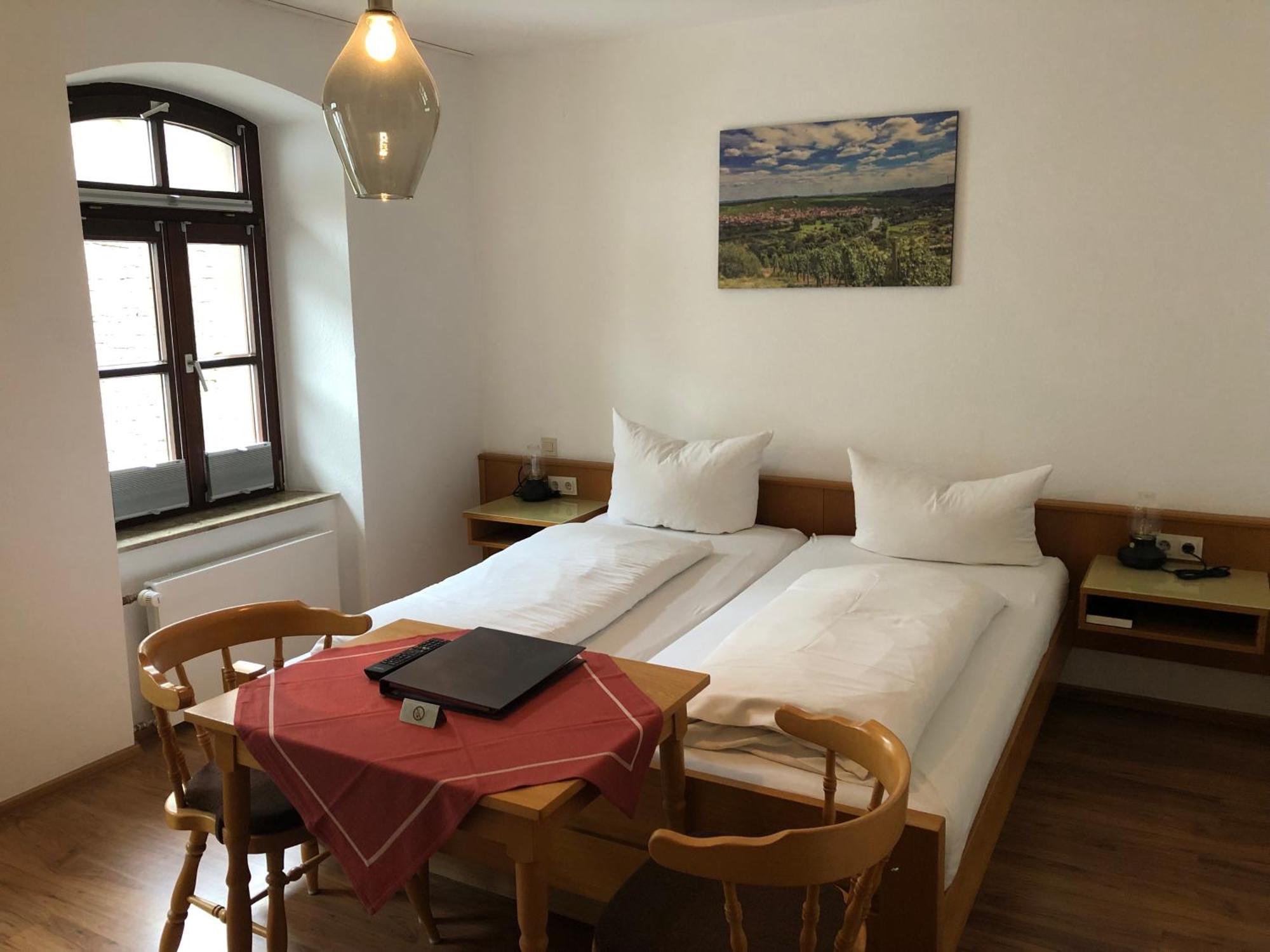 Gasthof Zum Schiff Obereisenheim Dış mekan fotoğraf