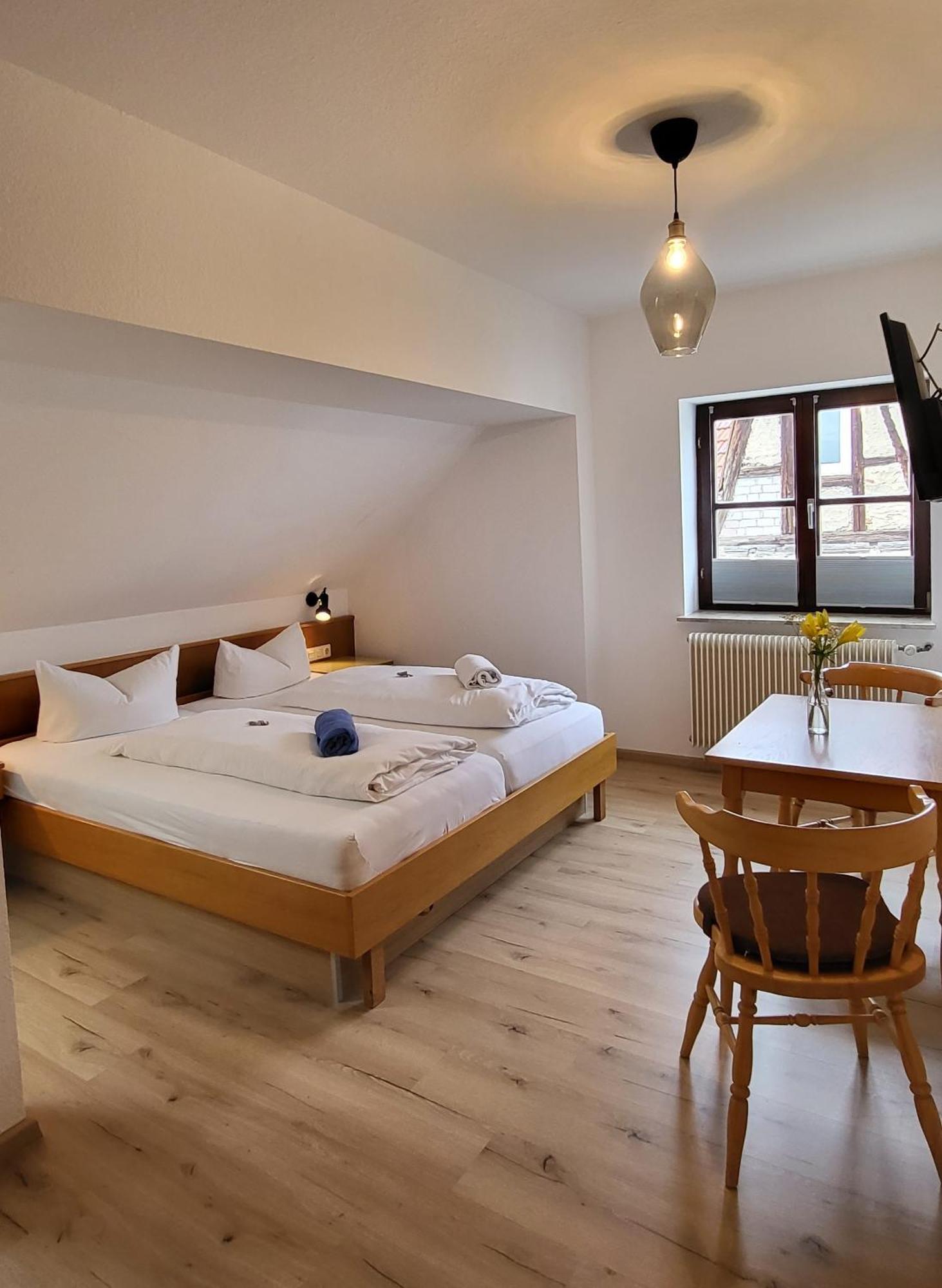Gasthof Zum Schiff Obereisenheim Dış mekan fotoğraf
